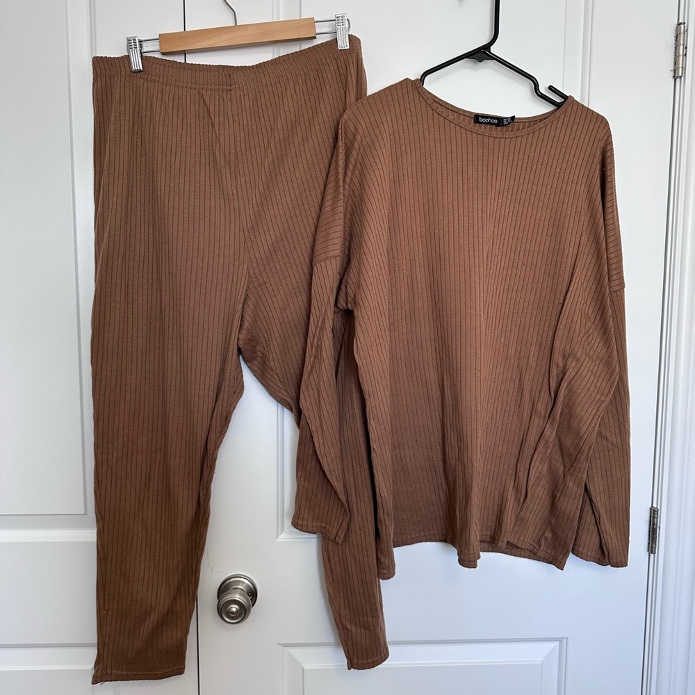 Tan ribbed pyjama set